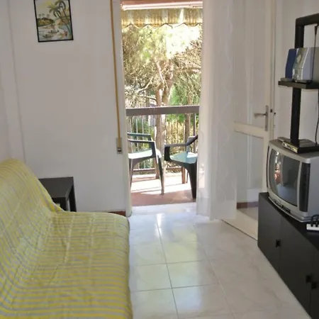 Beachside Flat With Balcony In A Great Area * Λινιάνο Σαμπιαντόρο
