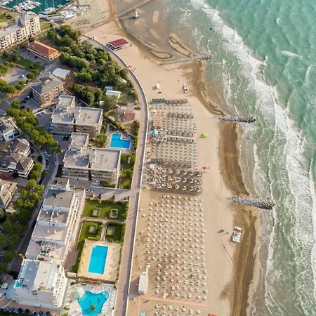 Διαμέρισμα Beachside Flat With Balcony In A Great Area *